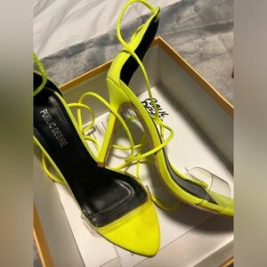 Lace up bright yellow heels US 7
